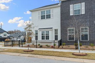 2910 SW Arlington Boulevard, Bentonville, AR 72713