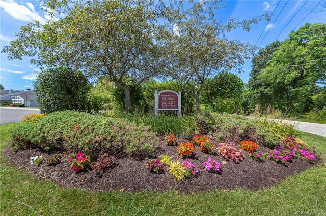 16 Evergreen Way, Pawling, NY 12564