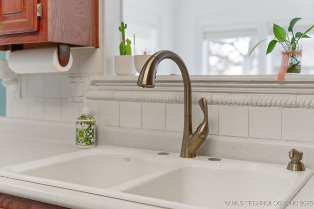 1007 N Faulkner Place, Claremore, OK 74017