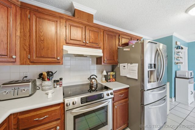 1007 N Faulkner Place, Claremore, OK 74017