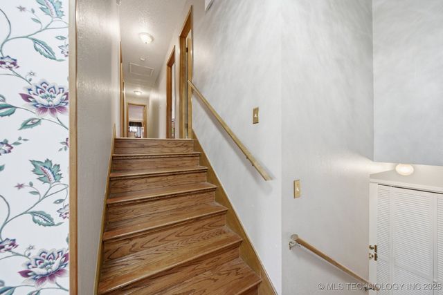 1007 N Faulkner Place, Claremore, OK 74017