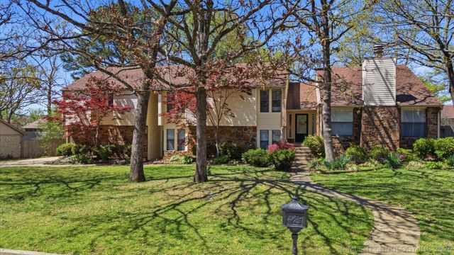 1007 N Faulkner Place, Claremore, OK 74017