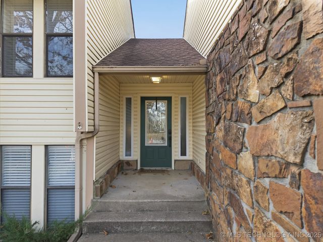 1007 N Faulkner Place, Claremore, OK 74017