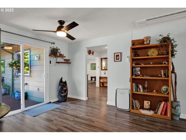 1680 W PARK Dr, Florence, OR 97439