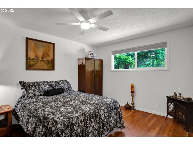 1680 W PARK Dr, Florence, OR 97439
