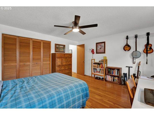 1680 W PARK Dr, Florence, OR 97439
