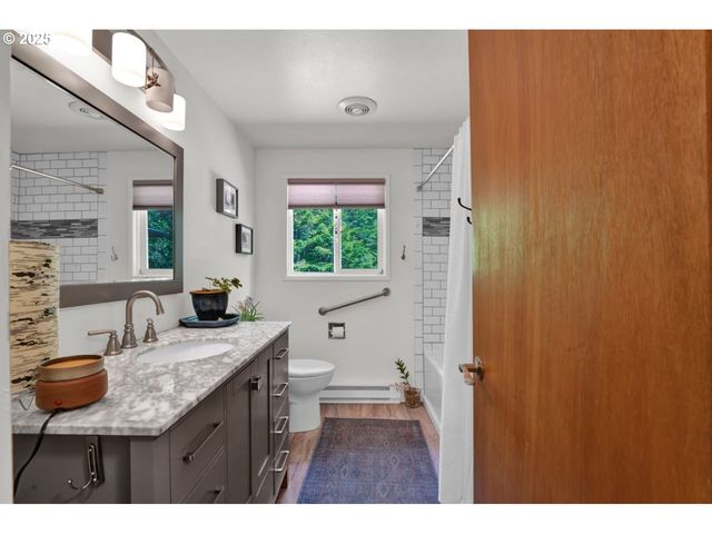 1680 W PARK Dr, Florence, OR 97439