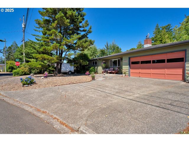 1680 W PARK Dr, Florence, OR 97439