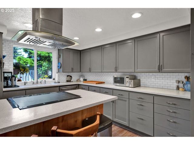 1680 W PARK Dr, Florence, OR 97439