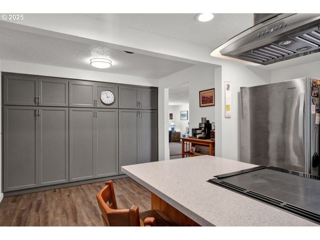 1680 W PARK Dr, Florence, OR 97439