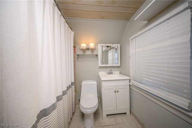 270 E Cassell Avenue, Barberton, OH 44203