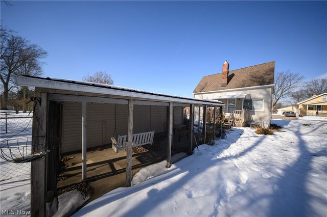 270 E Cassell Avenue, Barberton, OH 44203