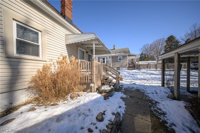 270 E Cassell Avenue, Barberton, OH 44203