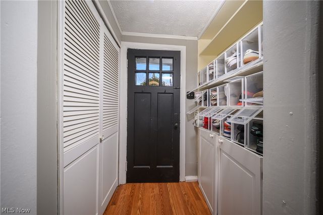 270 E Cassell Avenue, Barberton, OH 44203