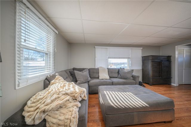 270 E Cassell Avenue, Barberton, OH 44203