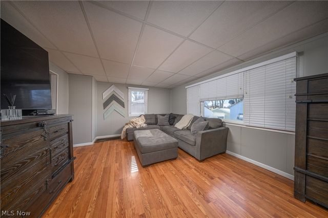 270 E Cassell Avenue, Barberton, OH 44203