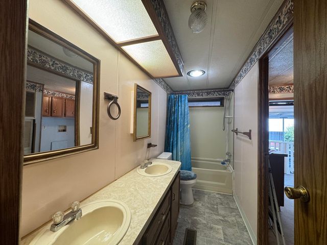 650 Hedy Jayne, Medford, OR 97501