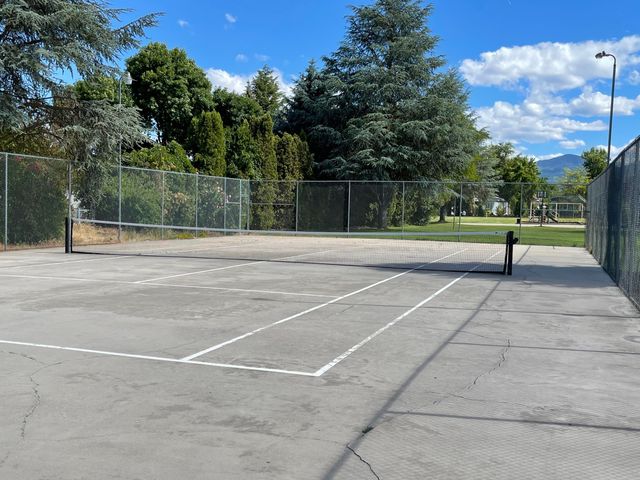 650 Hedy Jayne, Medford, OR 97501