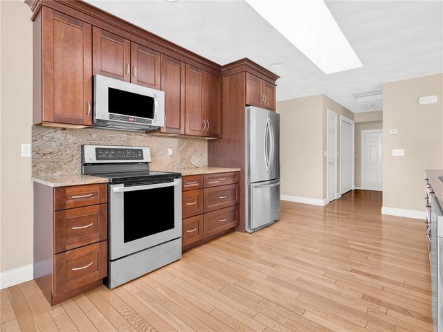 550 Seven Mile Road, Scituate, RI 02831