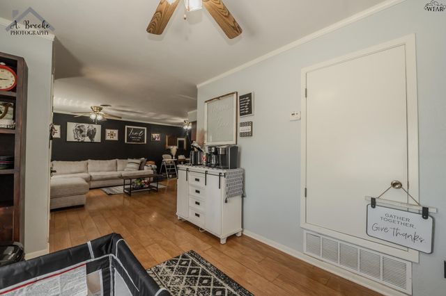 2960 MOFFETT AVENUE, Wichita Falls, TX 76308