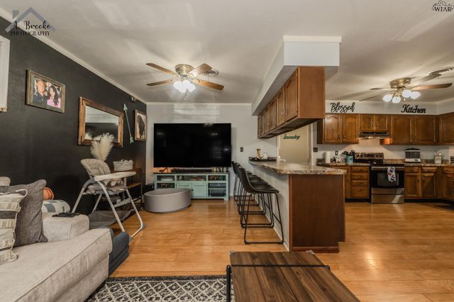 2960 MOFFETT AVENUE, Wichita Falls, TX 76308