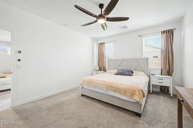2824 W SEAVER Avenue, Apache Junction, AZ 85120