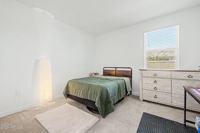 2824 W SEAVER Avenue, Apache Junction, AZ 85120