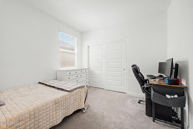 2824 W SEAVER Avenue, Apache Junction, AZ 85120