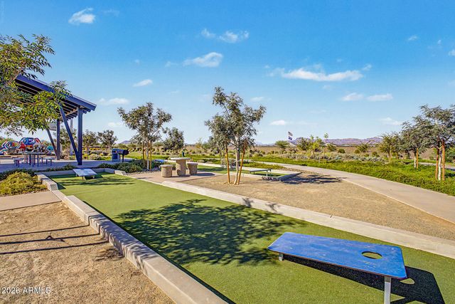 2824 W SEAVER Avenue, Apache Junction, AZ 85120