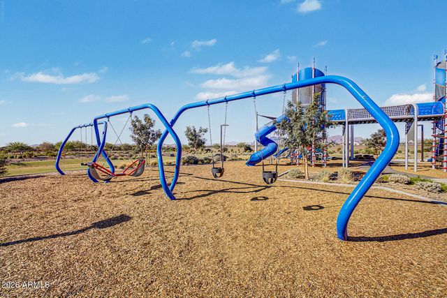 2824 W SEAVER Avenue, Apache Junction, AZ 85120