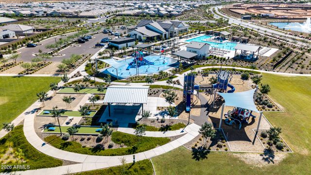 2824 W SEAVER Avenue, Apache Junction, AZ 85120