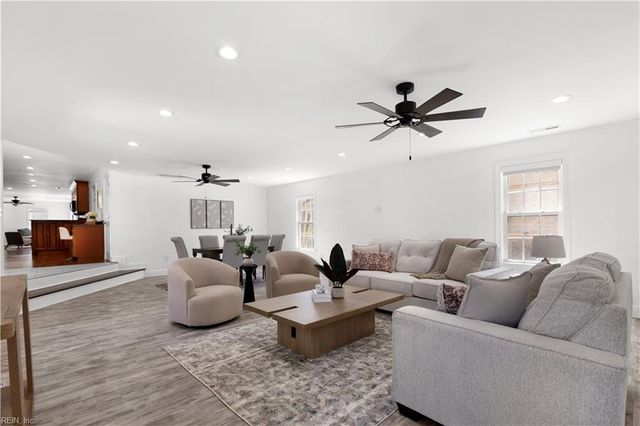 657 Johnson ST, Virginia Beach, VA 23452