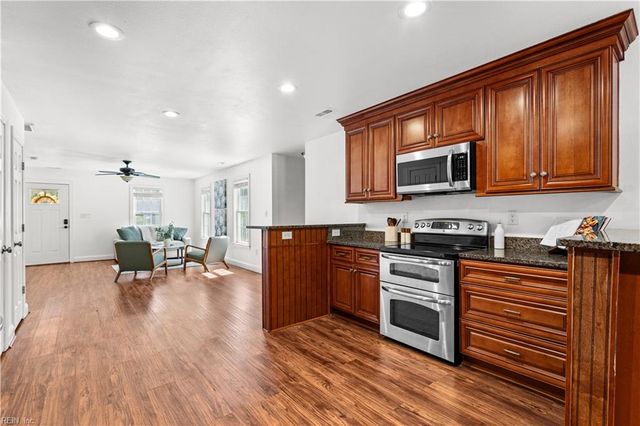 657 Johnson ST, Virginia Beach, VA 23452