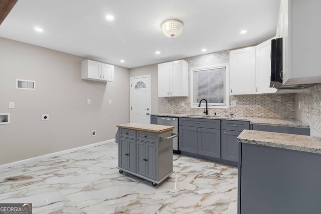 2953 MEADOWVIEW Drive SE, Atlanta, GA 30316