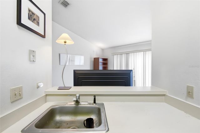 2508 WOODGATE BOULEVARD 206, Orlando, FL 32822