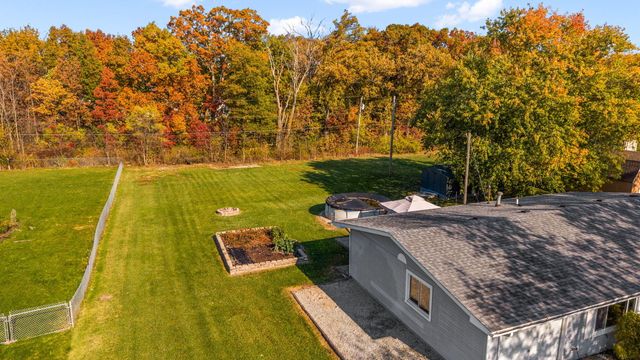 411 Nantucket Road, Valparaiso, IN 46385