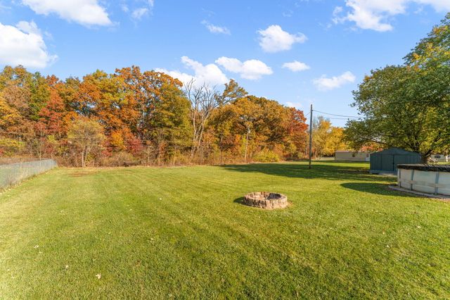 411 Nantucket Road, Valparaiso, IN 46385