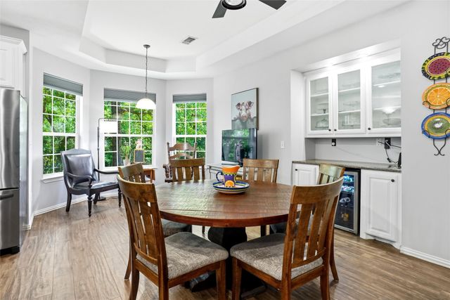 102 Manders Court, Runaway Bay, TX 76426