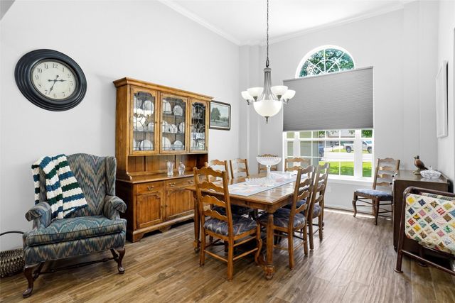 102 Manders Court, Runaway Bay, TX 76426