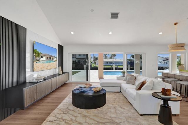 1550 SE 8th Street, Deerfield Beach, FL 33441