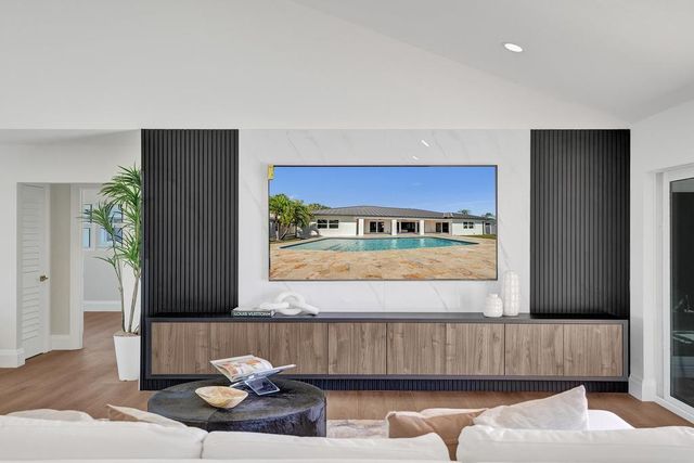 1550 SE 8th Street, Deerfield Beach, FL 33441