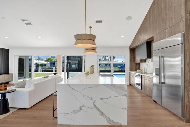 1550 SE 8th Street, Deerfield Beach, FL 33441