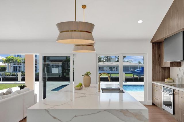 1550 SE 8th Street, Deerfield Beach, FL 33441