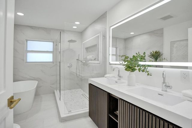 1550 SE 8th Street, Deerfield Beach, FL 33441