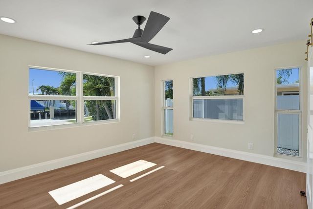 1550 SE 8th Street, Deerfield Beach, FL 33441