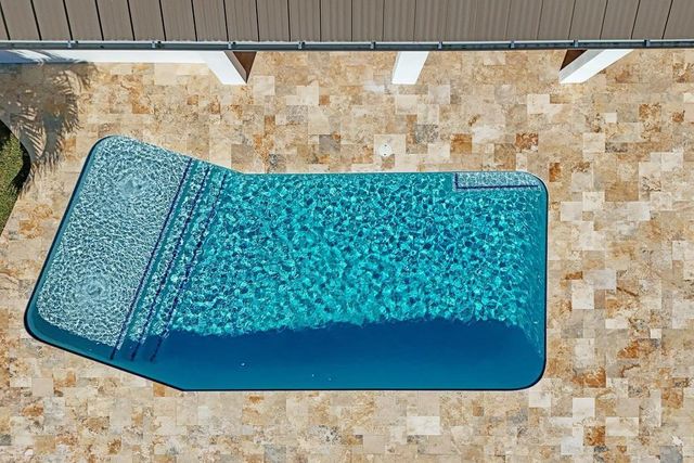 1550 SE 8th Street, Deerfield Beach, FL 33441