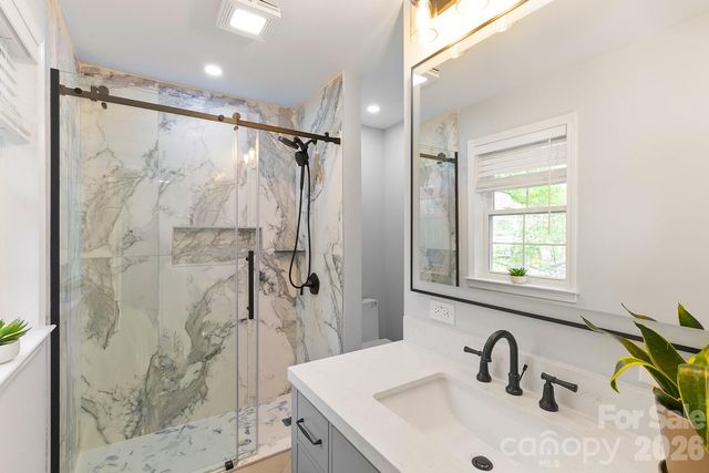 100 Chadmore Drive, Charlotte, NC 28270