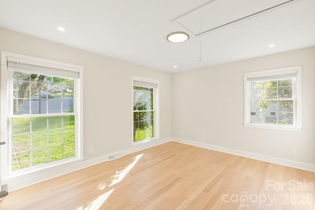 100 Chadmore Drive, Charlotte, NC 28270