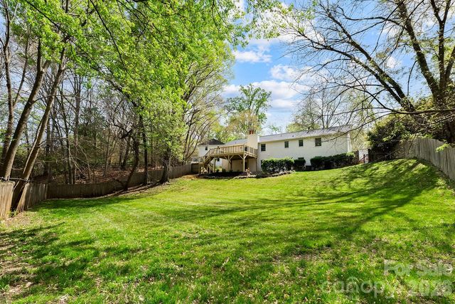 100 Chadmore Drive, Charlotte, NC 28270