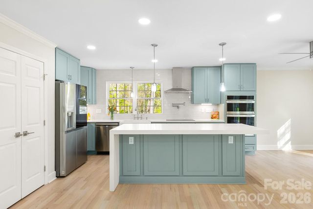 100 Chadmore Drive, Charlotte, NC 28270